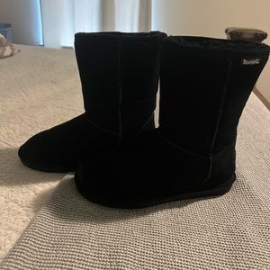 Womens Bear Paw boots size 8